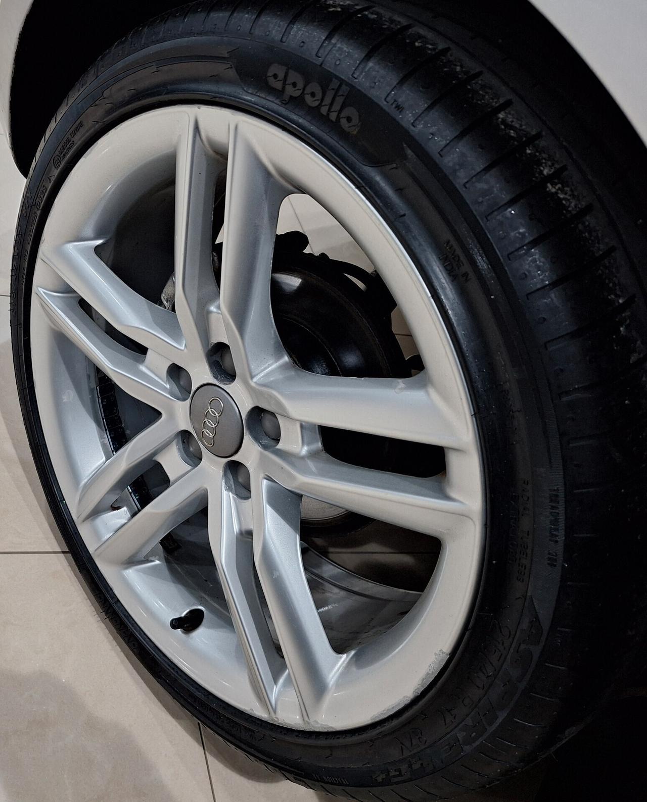 Audi A1 1.6 TDI 105 CV S-line PERMUTO