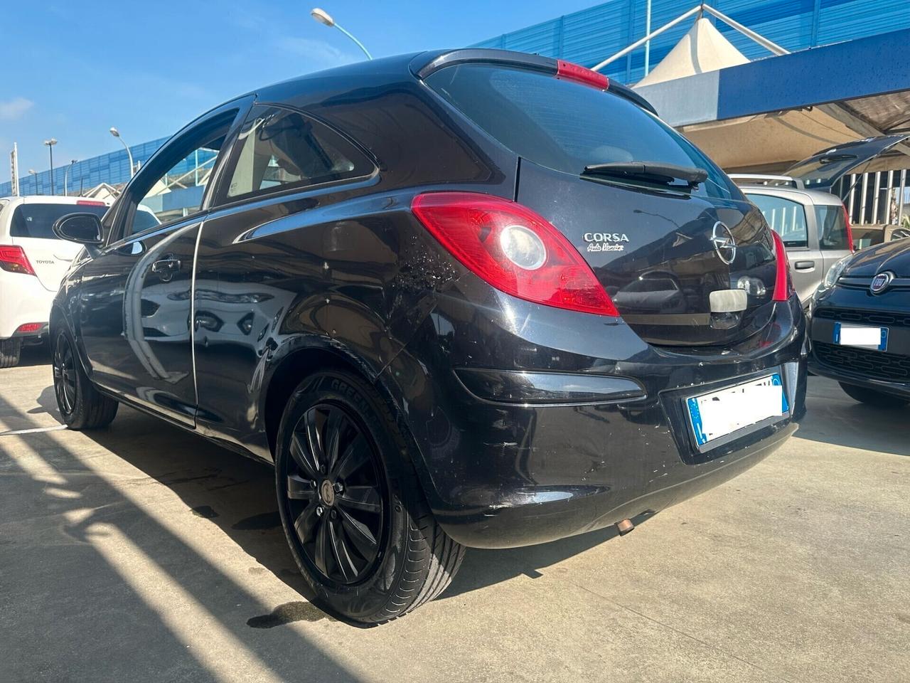 OPEL CORSA 1,0 BENZ.