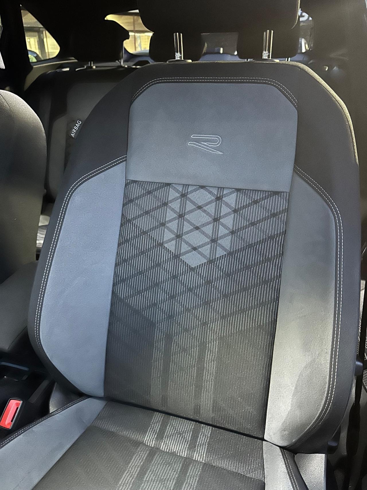 Volkswagen Taigo 1.0 TSI 110 CV R-Line