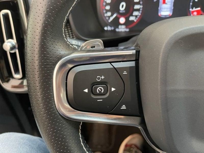 Volvo XC40 T3 Geartronic R-design