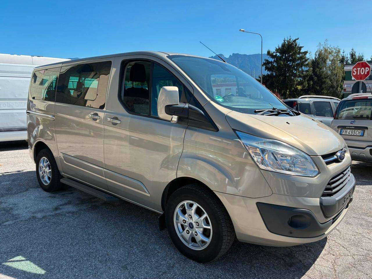 FORD TRANSIT CUSTOM 2.2 TDCi 155CV TITANIUM 8POSTI - GANCIO TRAINO