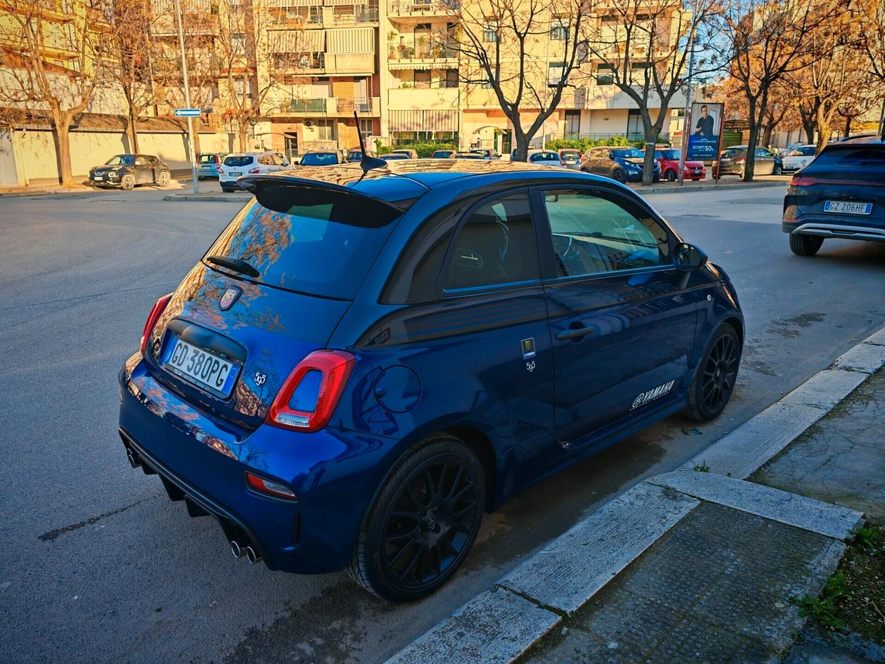 Abarth 595 1.4 Turbo T-Jet 165 CV Monster Energy Yamaha