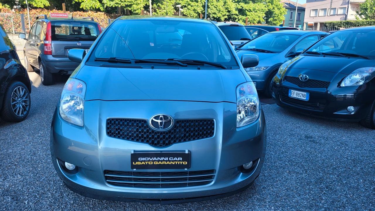 Toyota Yaris 1.3 5 porte Sol