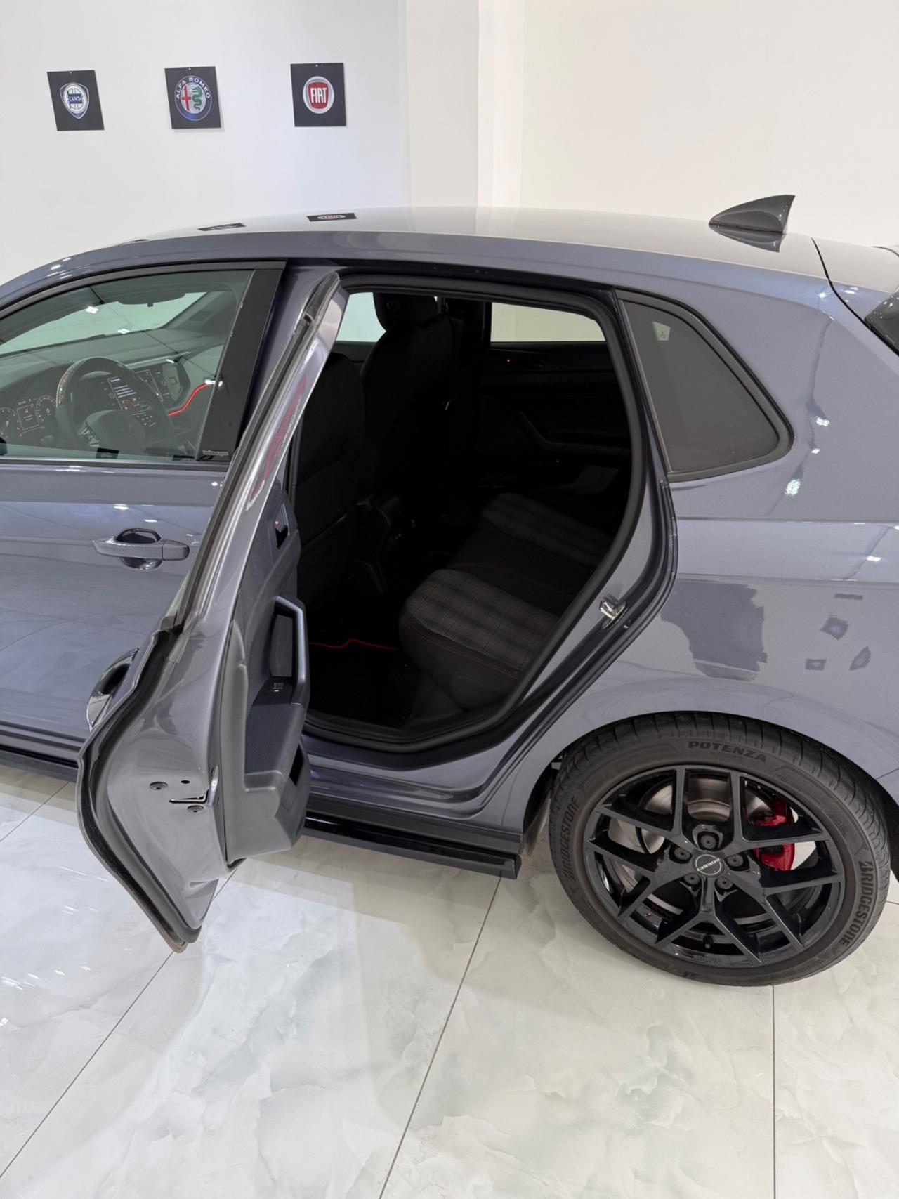 Volkswagen Polo 2.0 TSI DSG GTI UNICO PROPRIETARIO