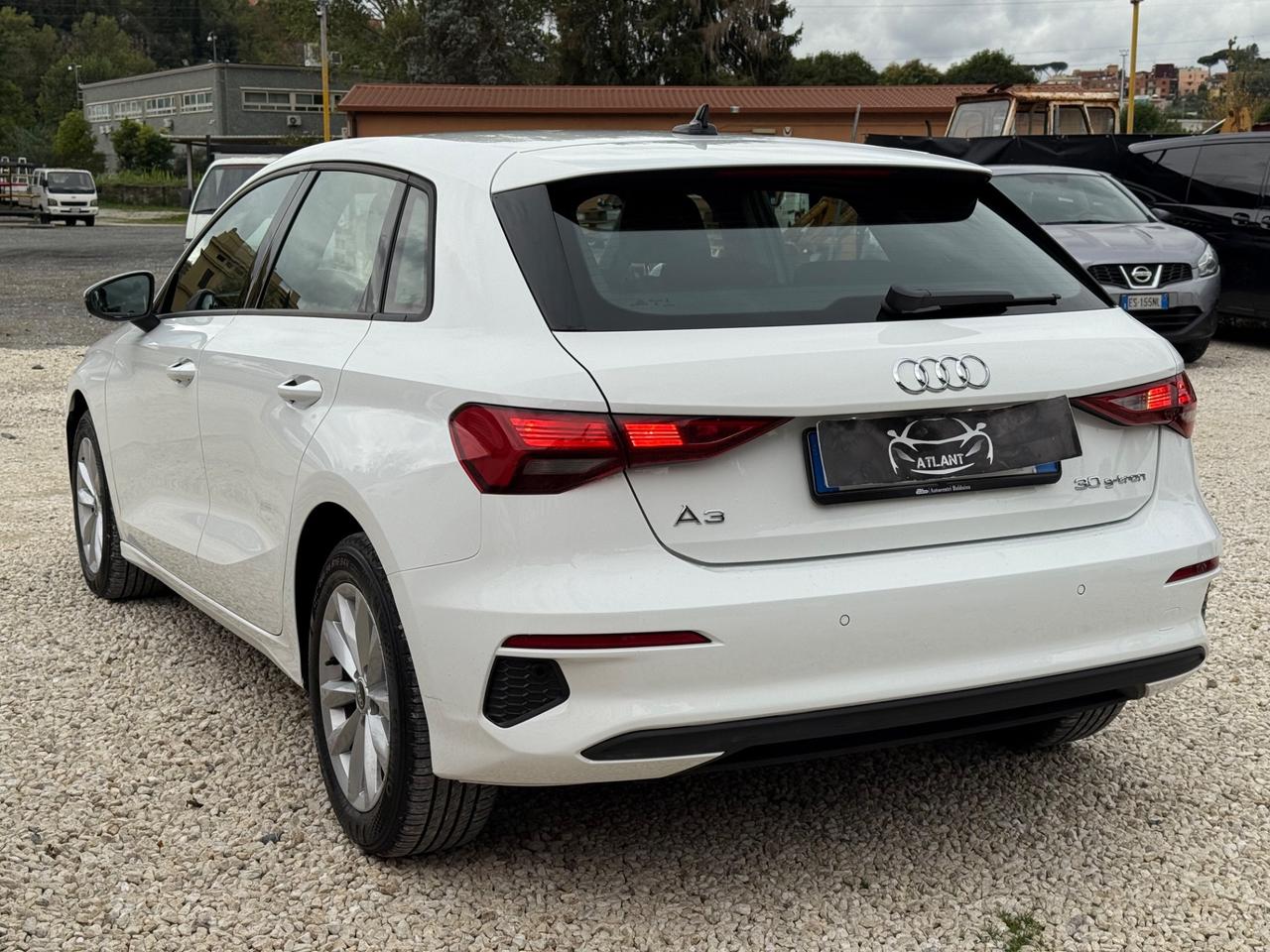 Audi A3 SPB 30 g-tron S tronic line edition
