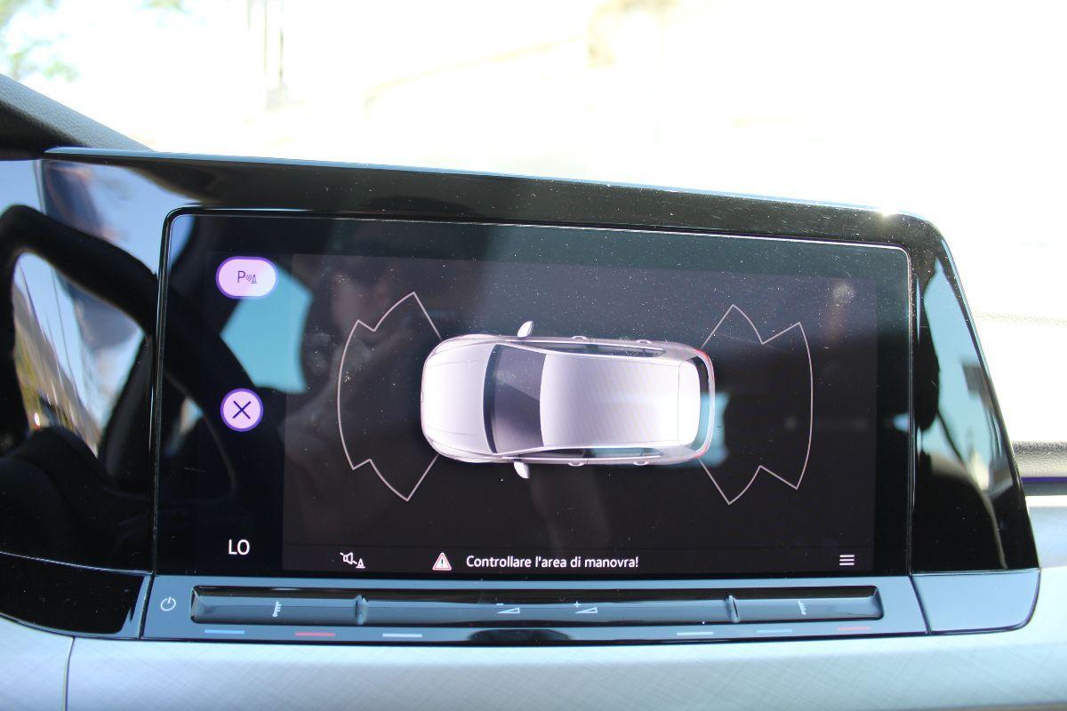 VOLKSWAGEN - Golf - VIII 1.0 etsi evo Life 110cv dsg