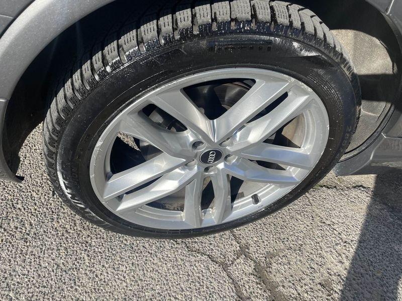 Audi Q7 3.0 TDI quattro tiptronic S- LINE