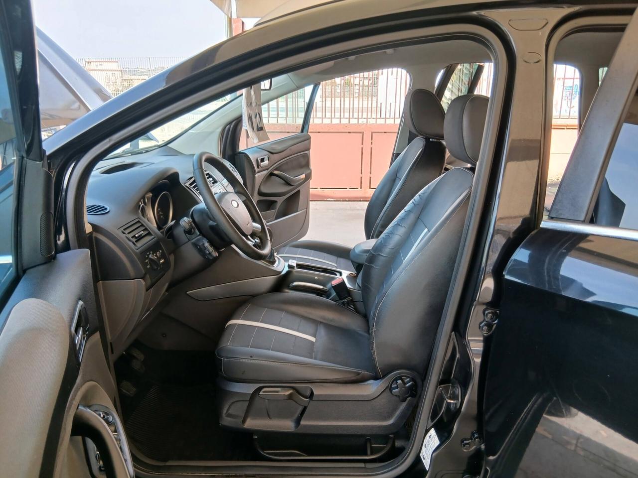 Ford Kuga 2.0 TDCi 136 CV 4WD full 10