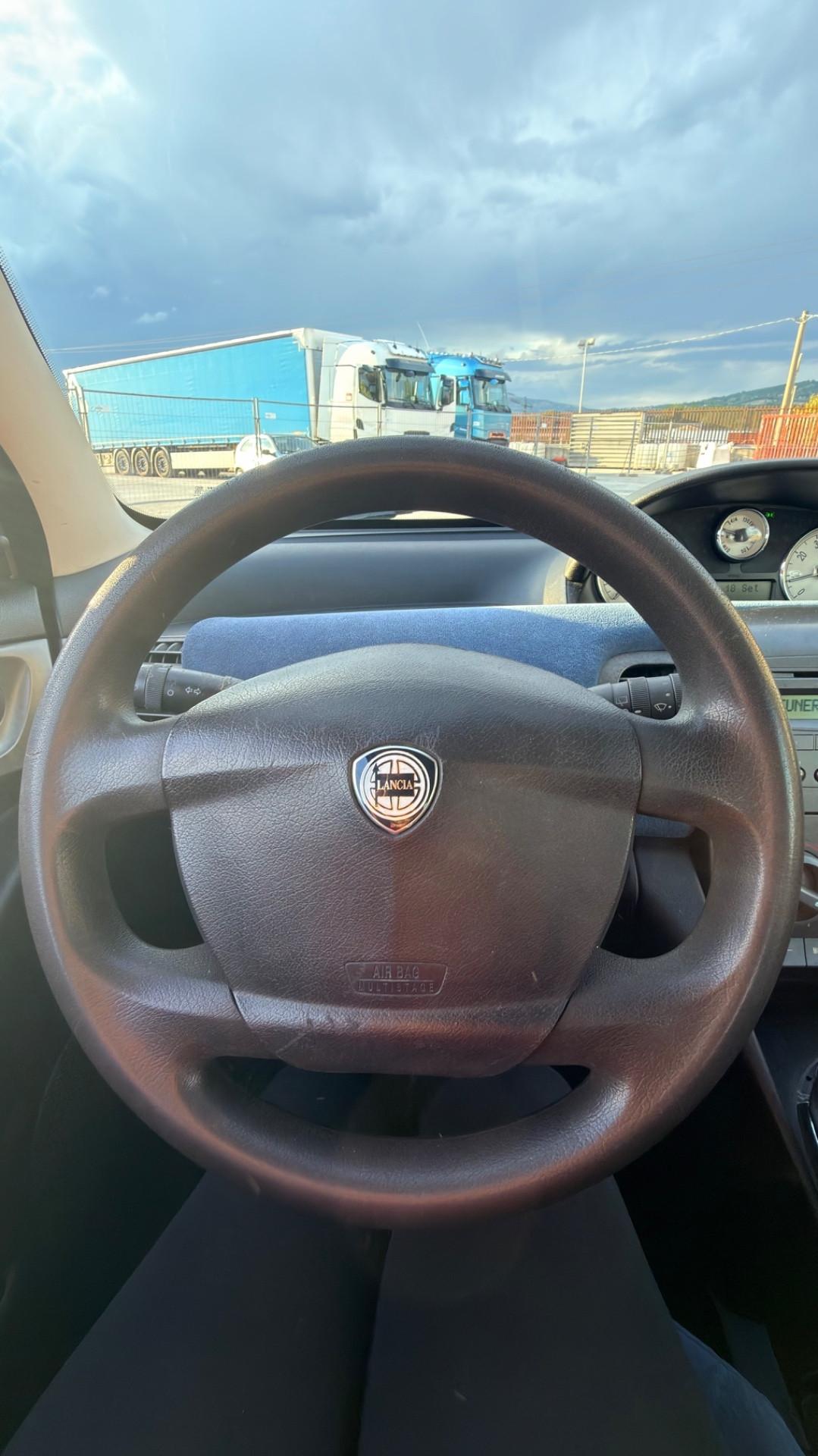 Lancia Ypsilon 1.3 Multijet 16V Platino