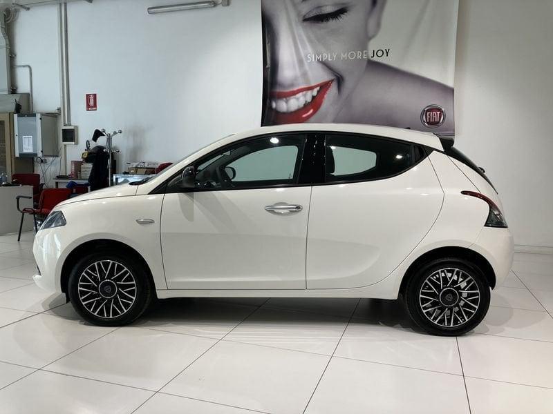 Lancia Ypsilon Ypsilon 1.0 FireFly 5 porte S&S Hybrid Platino