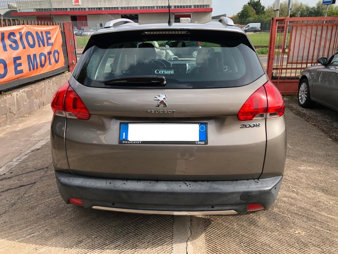 Peugeot 2008 1.2 VTi 82CV Allure