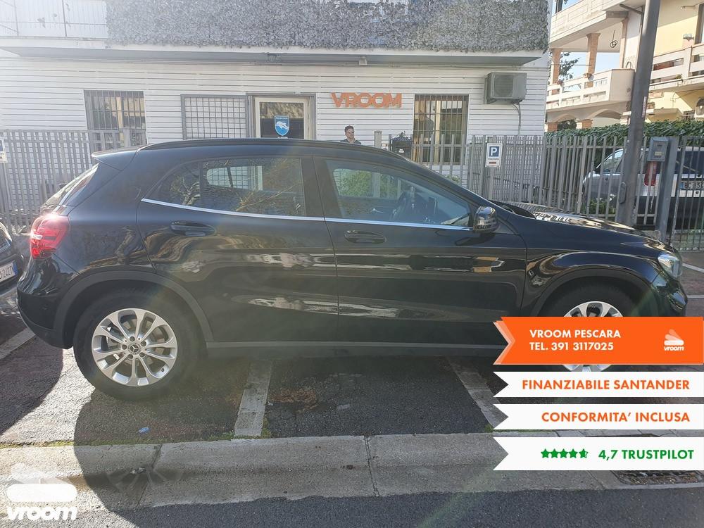 MERCEDES GLA 180 PREMIUM