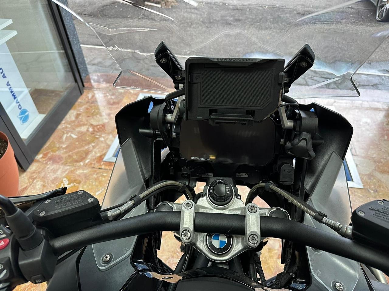 BMW R 1250 TRIPLE BLACK ADVENTURE MOTO UFFICIALE FULL OPTIONALS TUTTI I BAULETTI SOLO KM 11.200 COME NUOVA