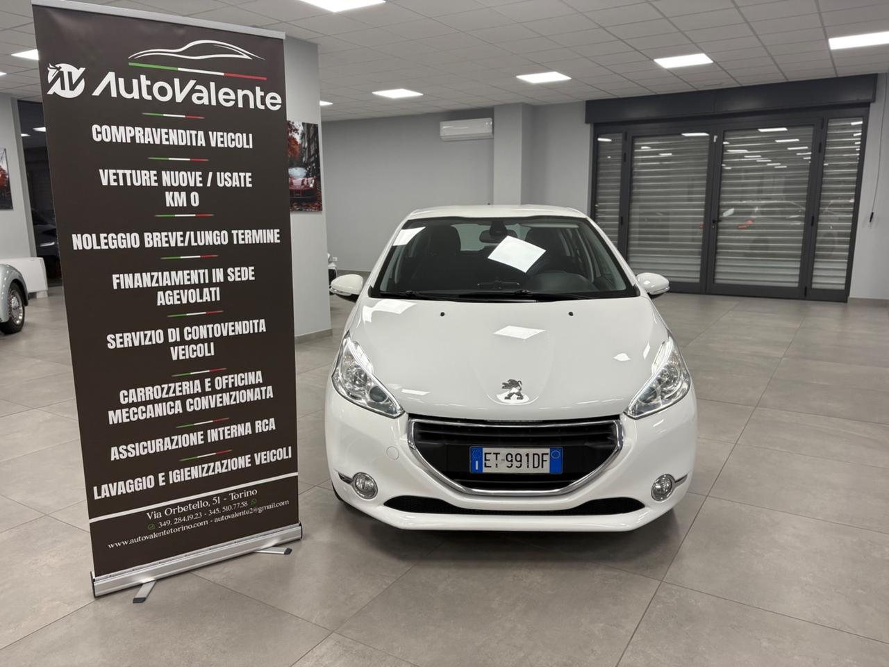 Peugeot 208 1.6 hdi 92 CV 2013 neopatentati