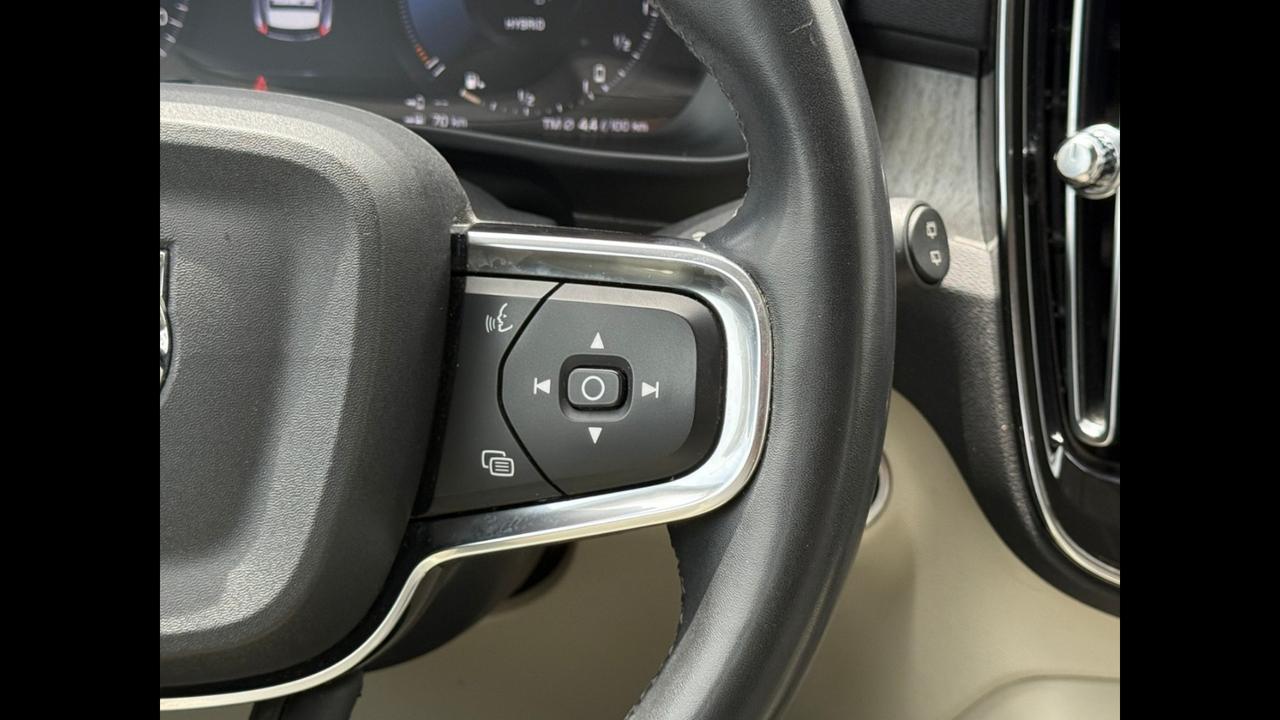 VOLVO XC40 - XC40 1.5 t5 phev Inscription auto my21