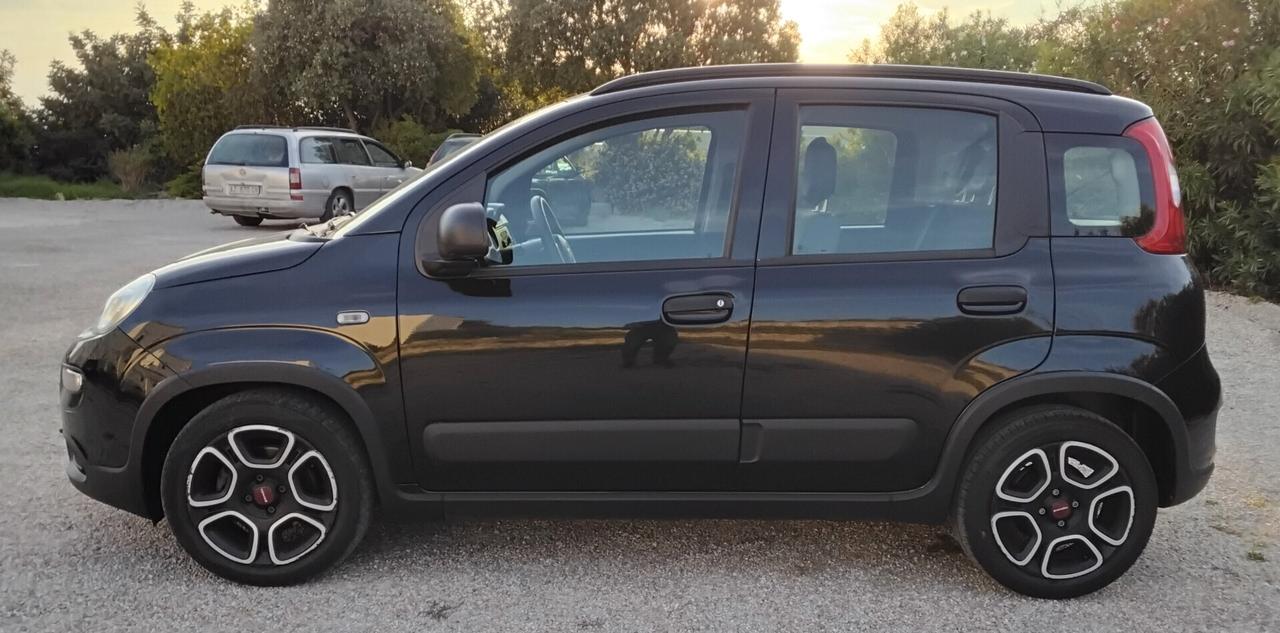 Fiat Panda 1.0 FireFly S&S Hybrid City Cross