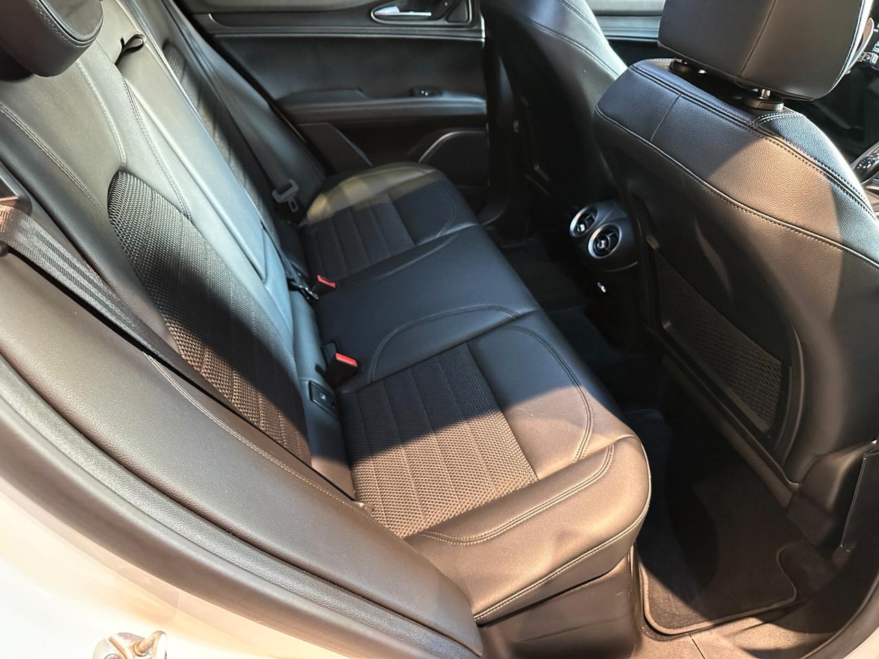 Alfa Romeo Stelvio 2.2 Turbodiesel 180 CV AT8 RWD Executive