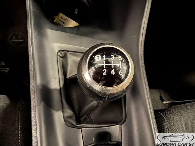 Toyota C-HR 1.2T (116CV) CVT Active