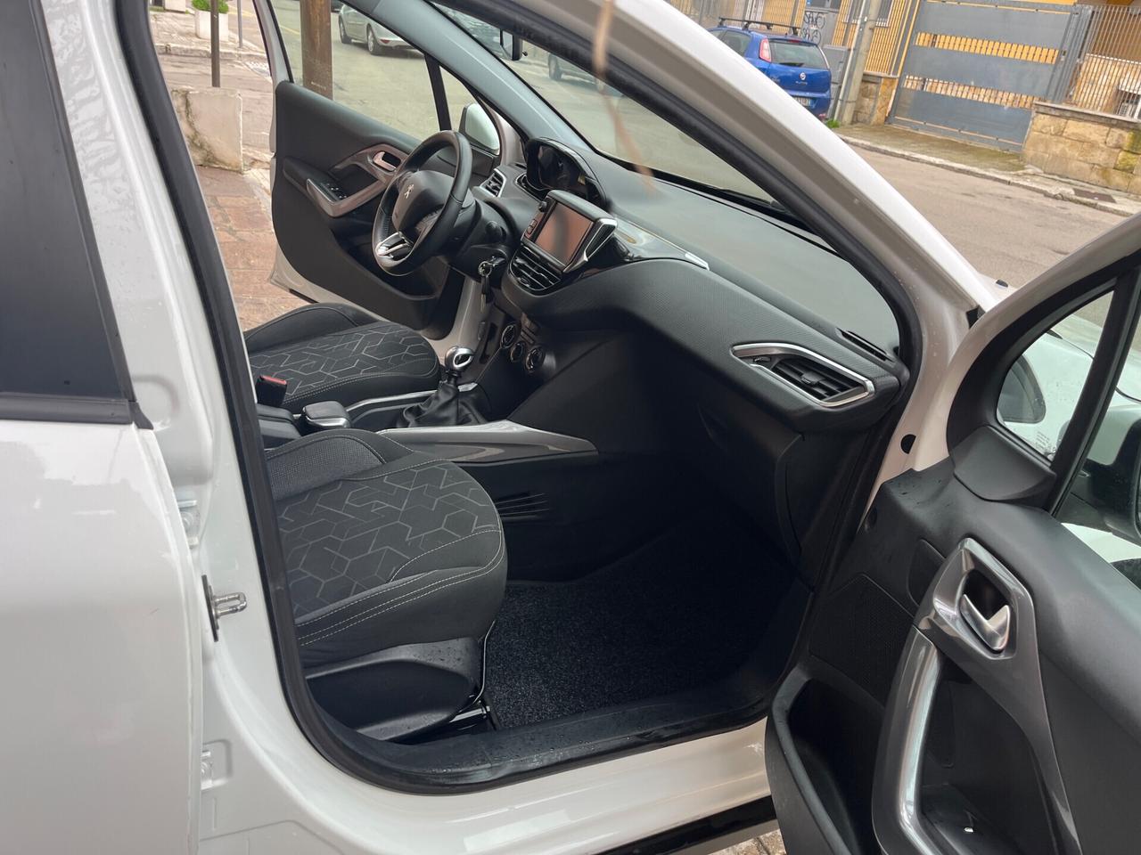 Peugeot 2008 BlueHDi 100 Active