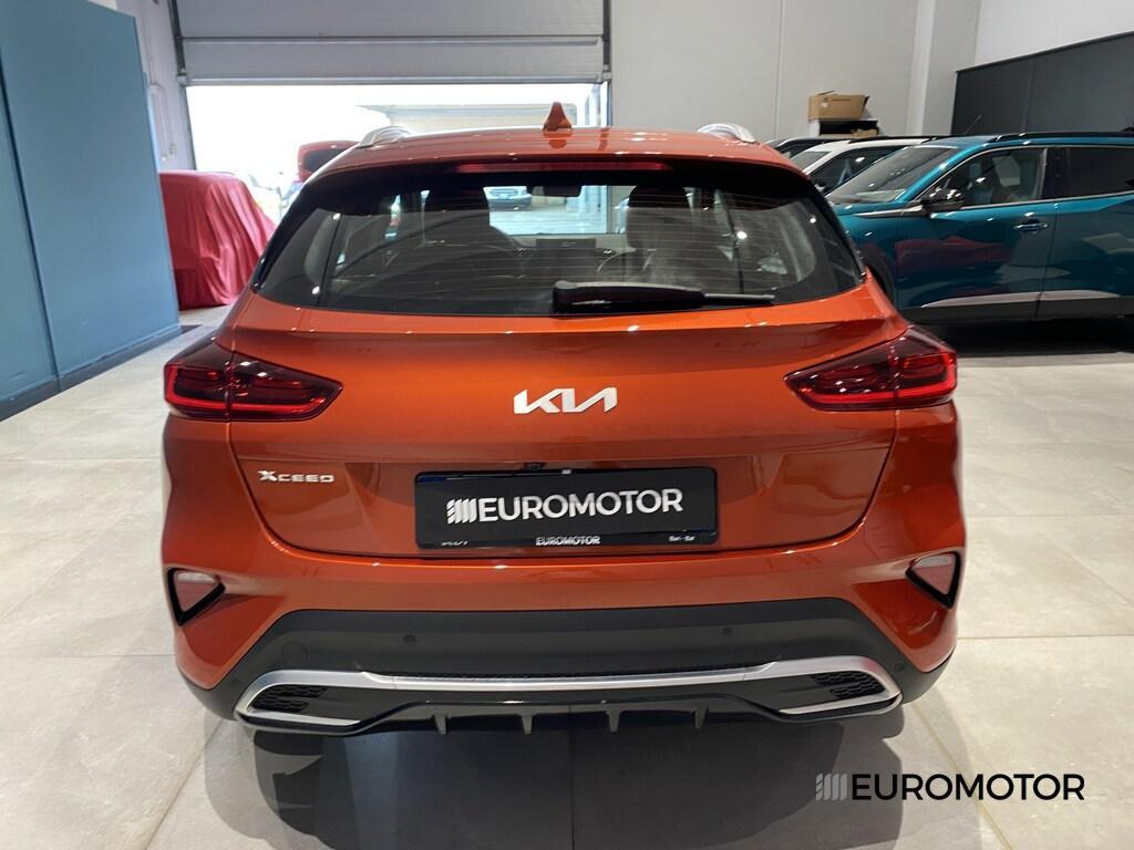 Kia Xceed 1.6 CRDi MHEV Business DCT