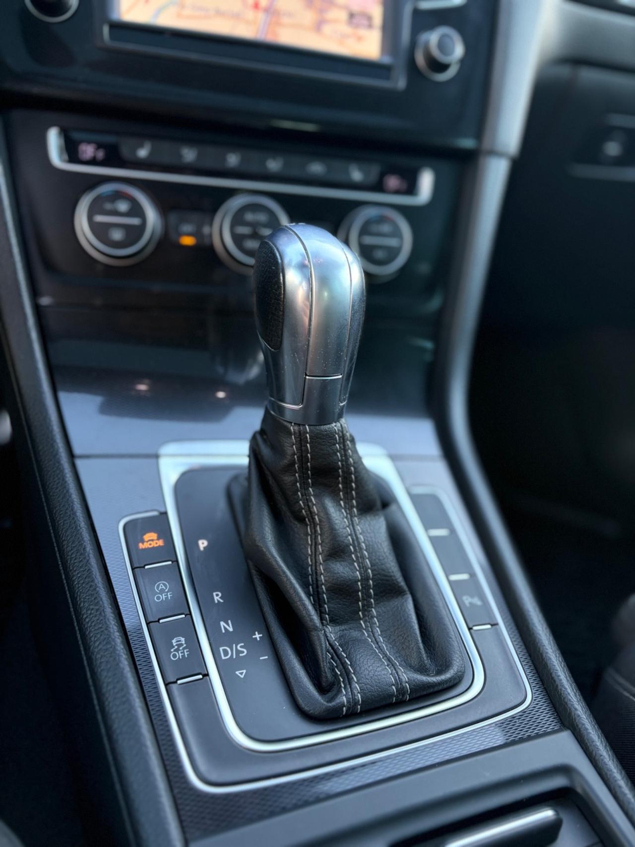 Volkswagen Golf GTD 2.0 TDI DSG 5p.