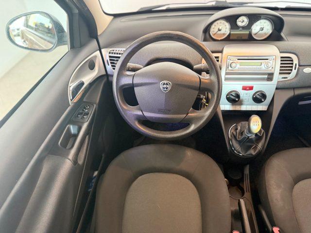 LANCIA Ypsilon 1.2 69 CV Argento