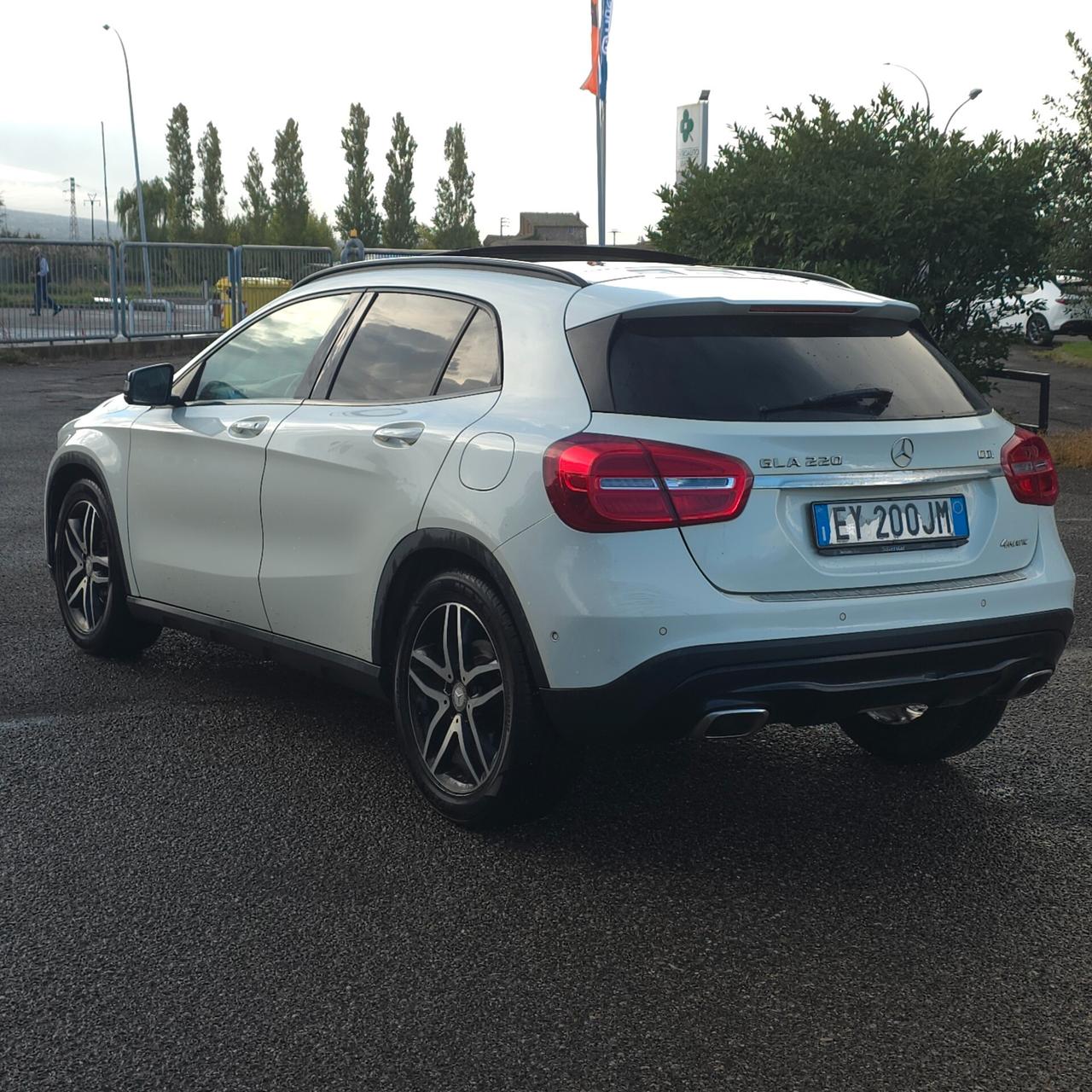 *Mercedes-benz*GLA*220*CDI*4Matic*PREMIUM*AUTOMATICA*EURO6*PERMUTE*FINANZIAMENTO**