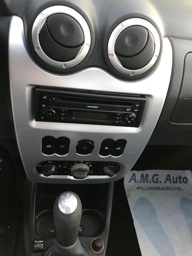 Dacia Sandero 1.4 8V GPL 75 CV 55 KW Lauréate