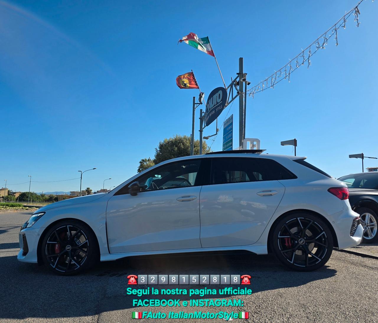 Audi RS3 AUDI RS3
