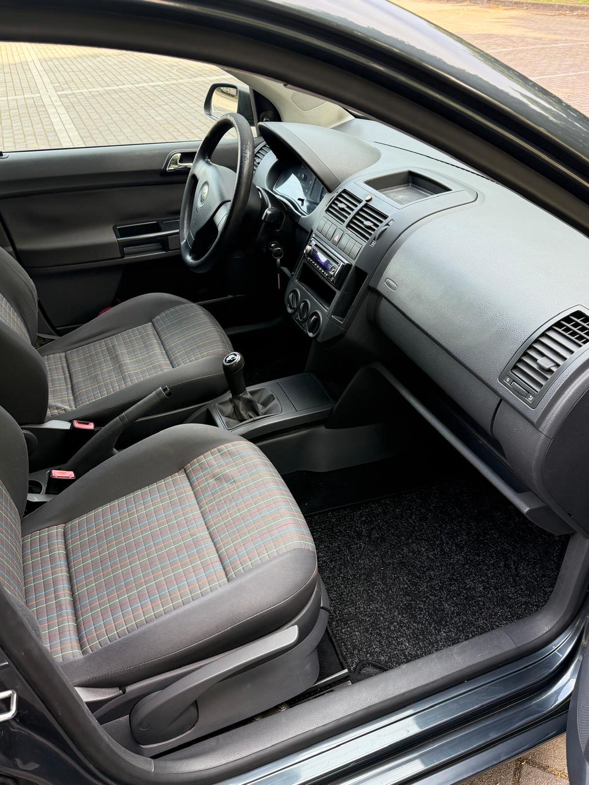 Volkswagen Polo 1.2/60CV 5p. Trendline