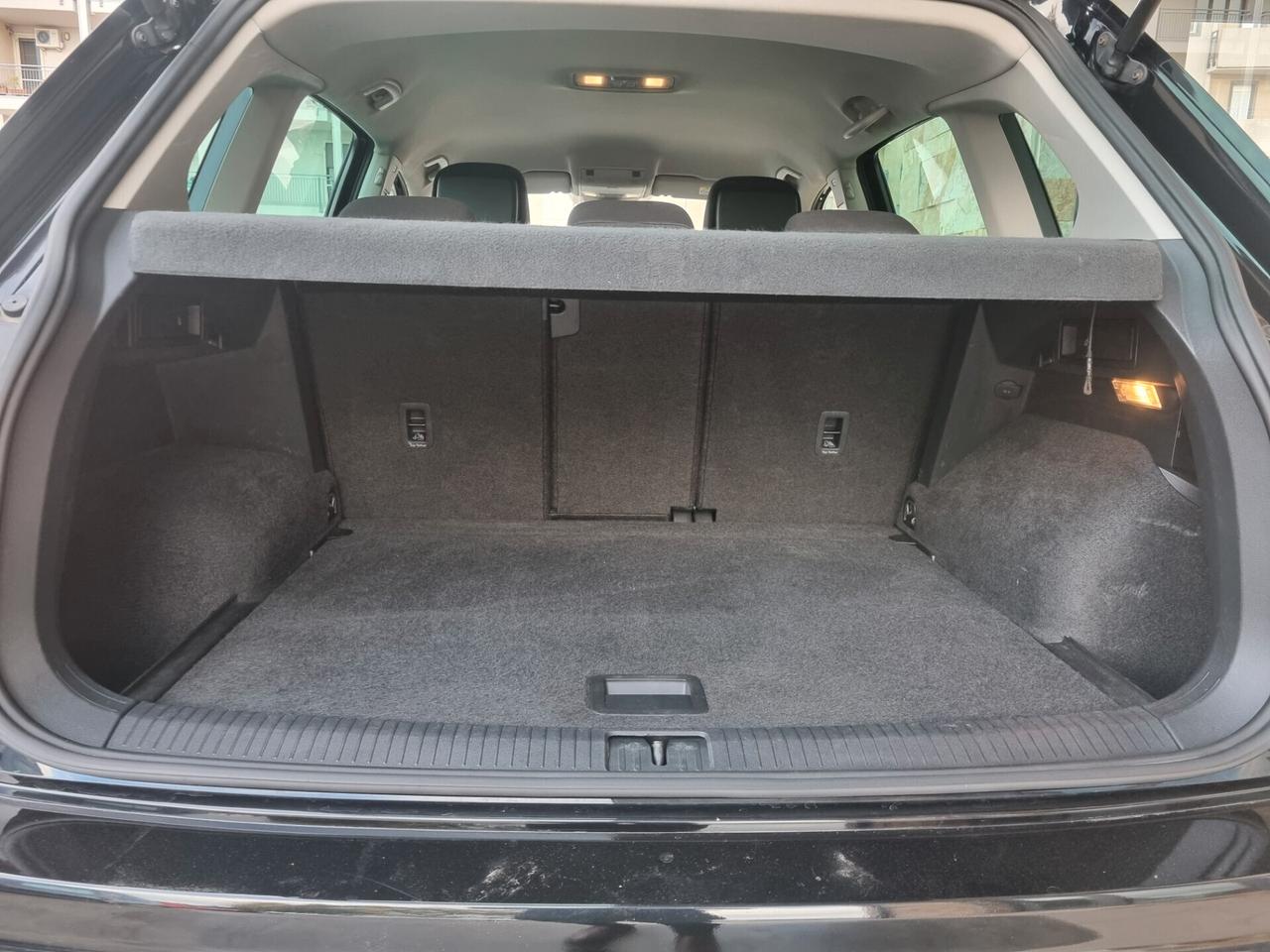 Volkswagen Tiguan 2.0 TDI 150 CV SCR DSG Business