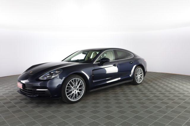 PORSCHE Panamera Panamera 4