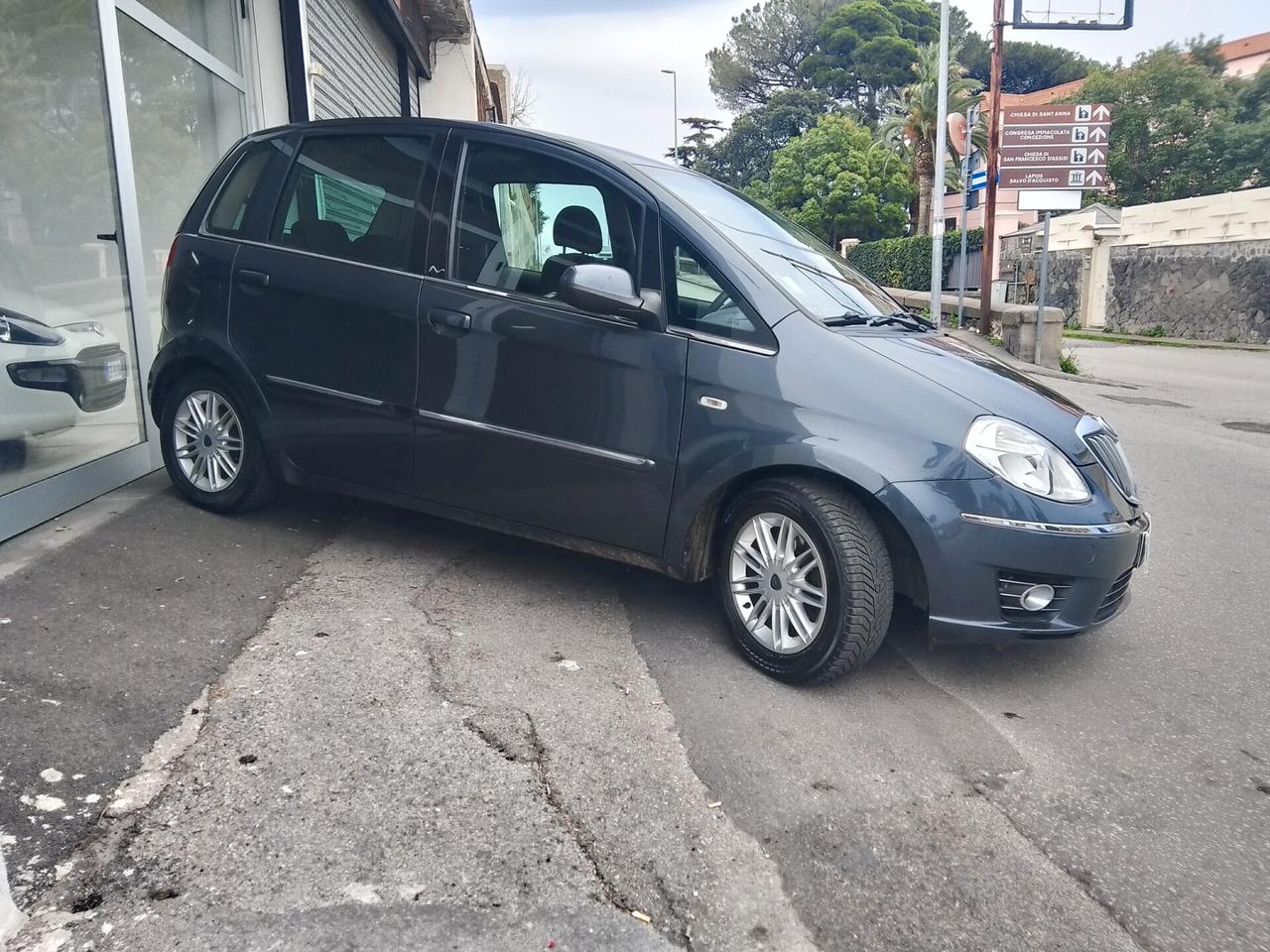 Lancia MUSA 1.3 Mjt 16V 95 CV S&S DPF Oro