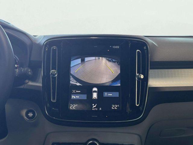 VOLVO XC40 D4 AWD MOMENTUM AUTOMATICA