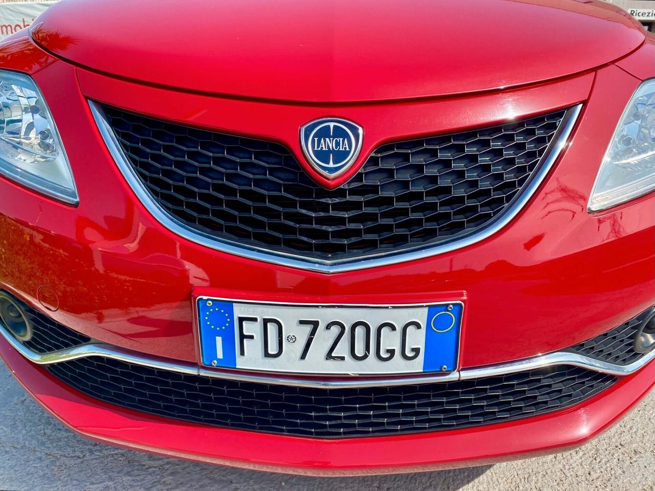 Lancia Ypsilon 0.9 TwinAir 85 CV S&S aut. Silver