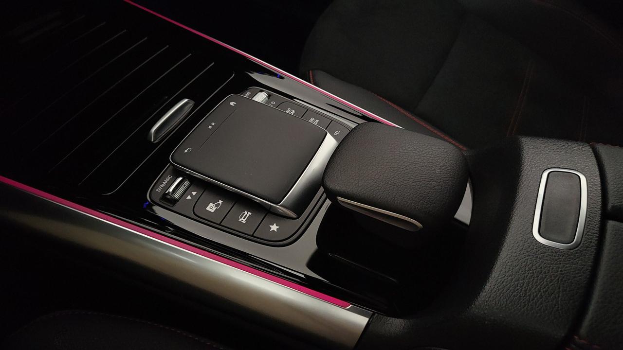 Mercedes-Benz GLA 200 d Premium auto