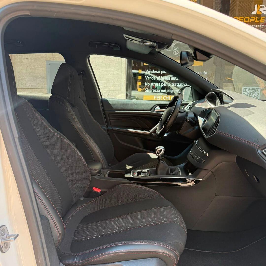 Peugeot 308 BlueHDi - 120CV
