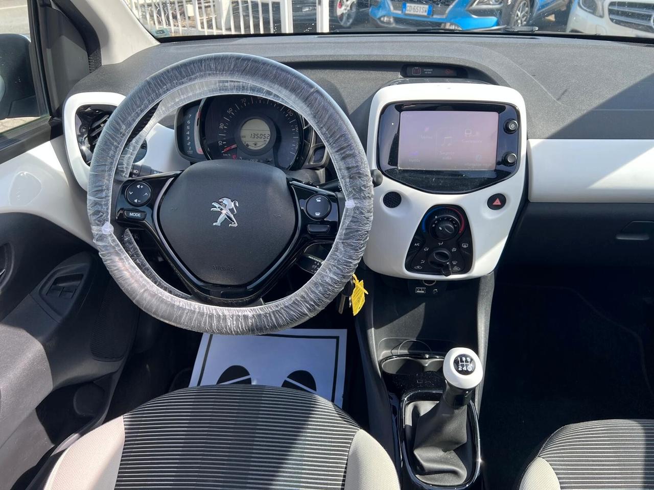 Peugeot 108 PureTech 82 5 porte Allure TOP!