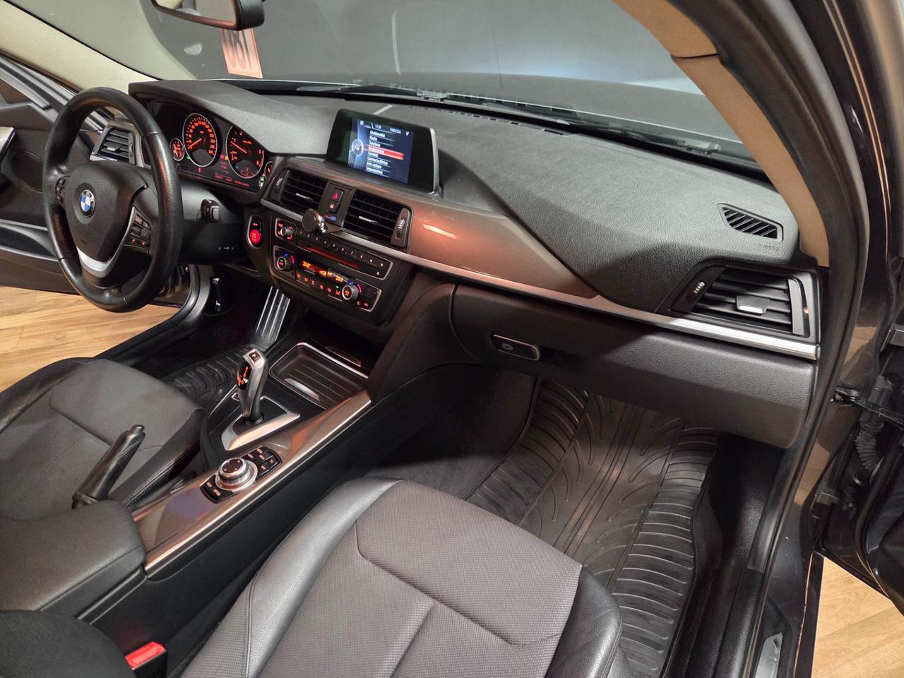 BMW Serie 3 Touring 318d Touring Business auto