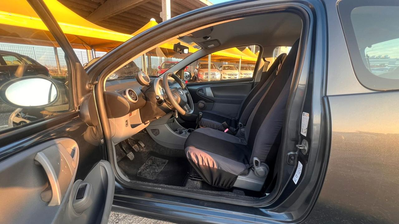 Toyota Aygo 1.0 12V VVT-i 3 porte