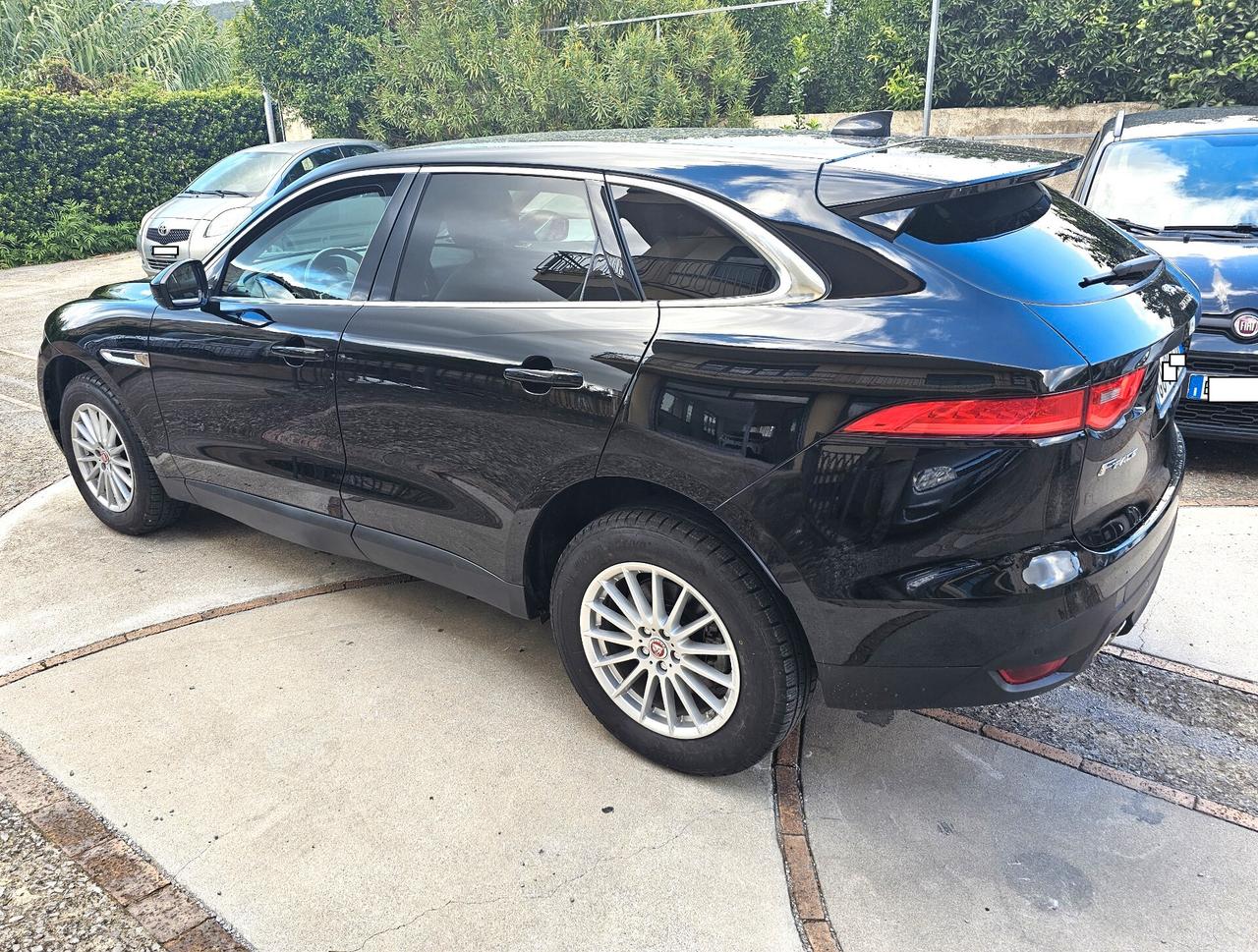 Jaguar F-Pace 2.0 D aut. Prestige FULL PERMUTE