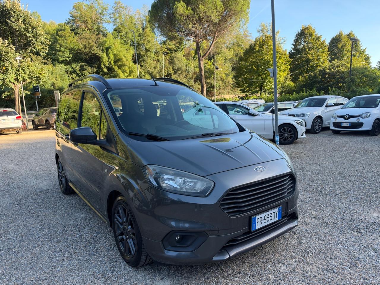 Ford Tourneo Courier 1.5 TDCI 100 CV Sport