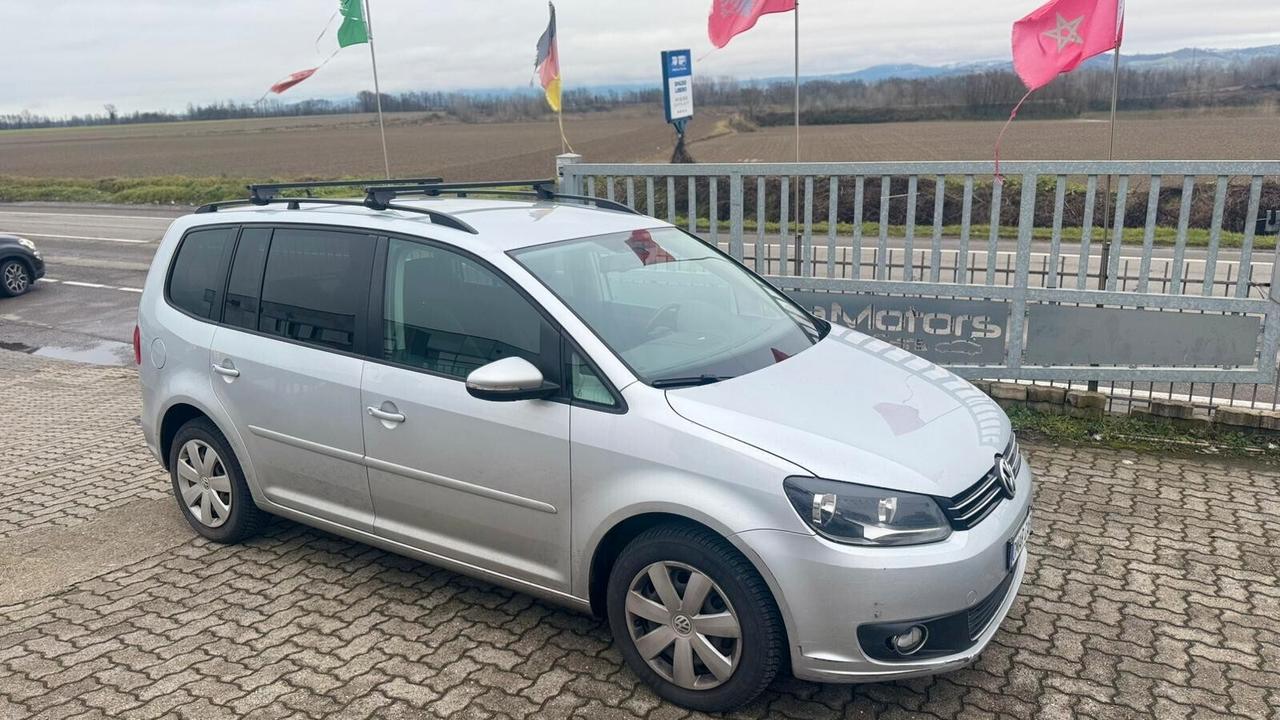 VW TOURAN 1.6 DIESEL 7 POSTI AUTOMATICO NEOP.