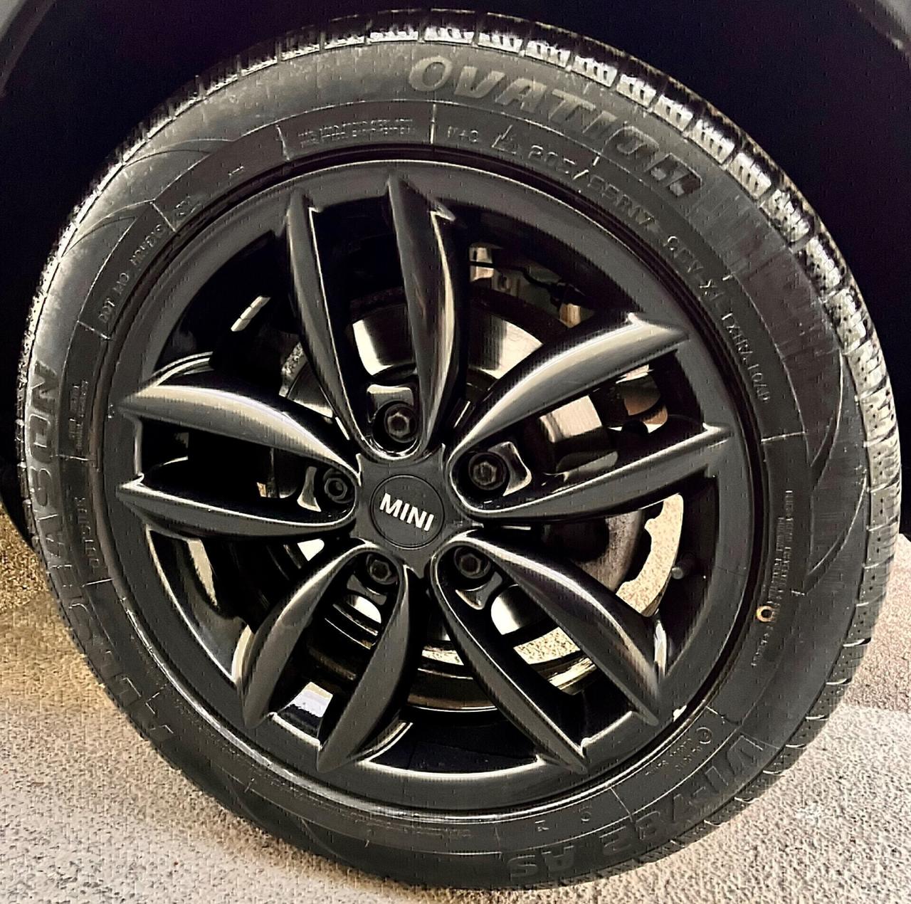 Mini Cooper D Countryman 1.6 ,cerchi in lega ,clima,ecc.