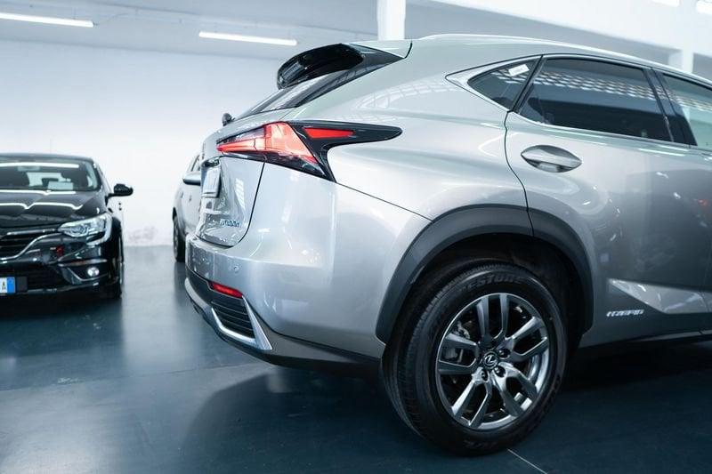 Lexus NX 300h 2.5 Executive 4WD CVT 155CV