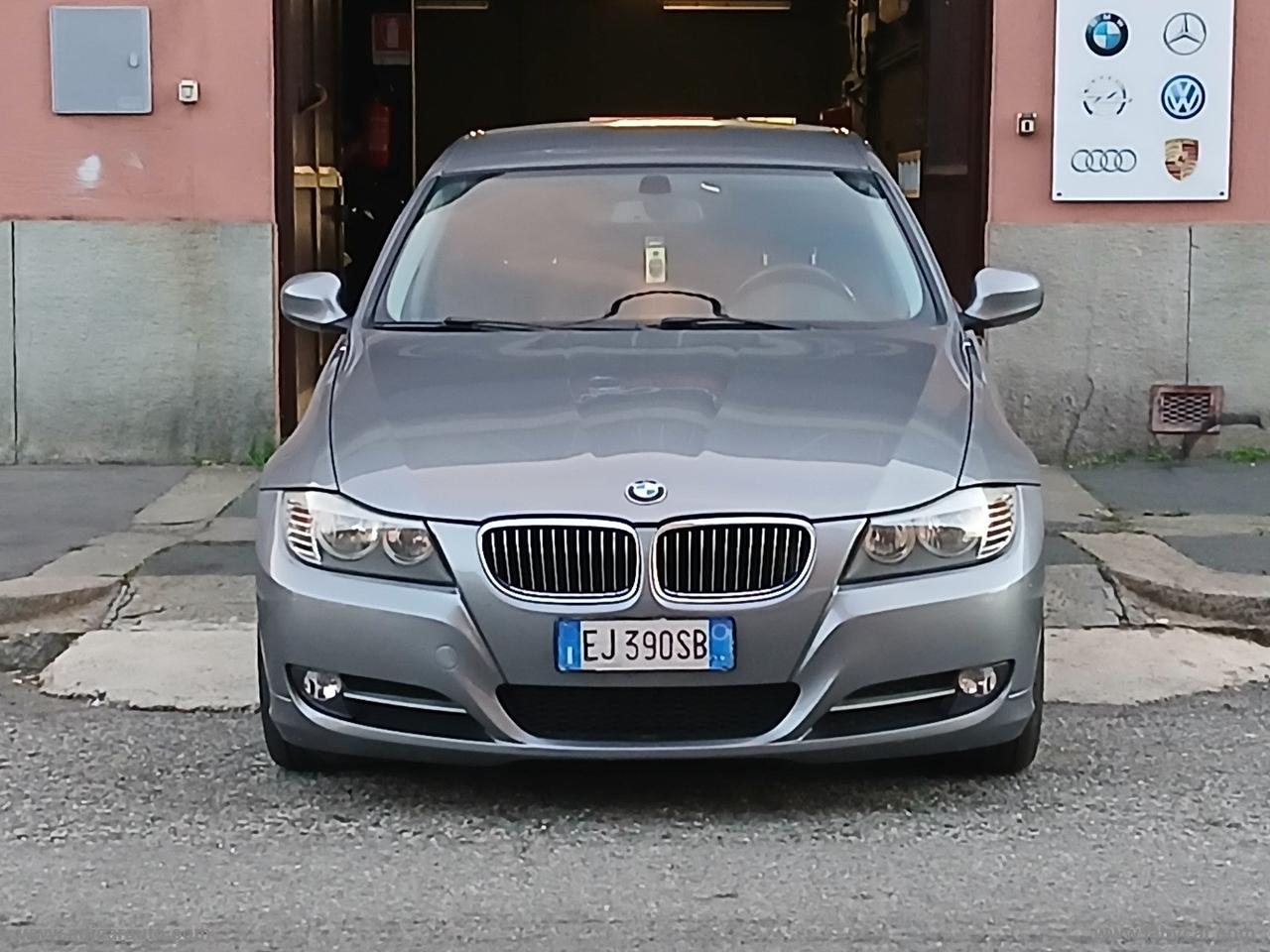 BMW 320d Touring Attiva