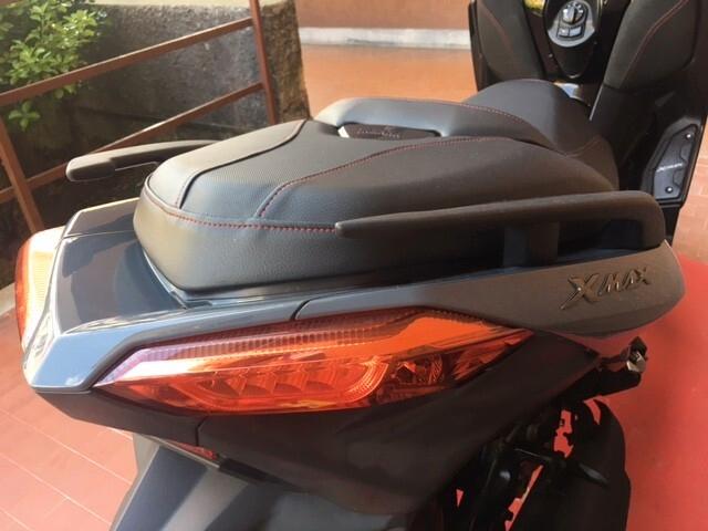 Yamaha X-Max 300 TECH MAX ABS