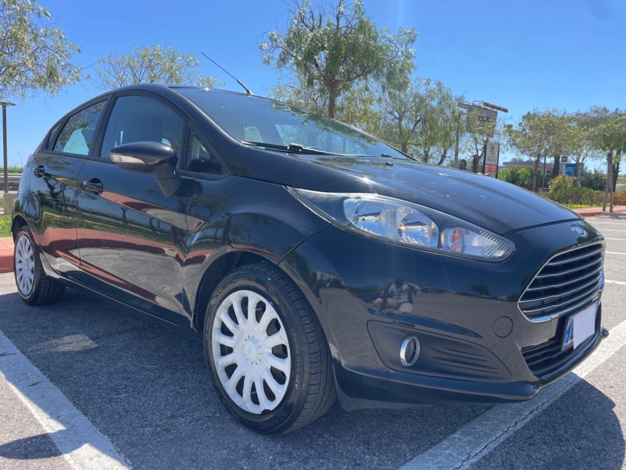 Ford Fiesta 1.5 TDCi 75CV 5 porte Titanium