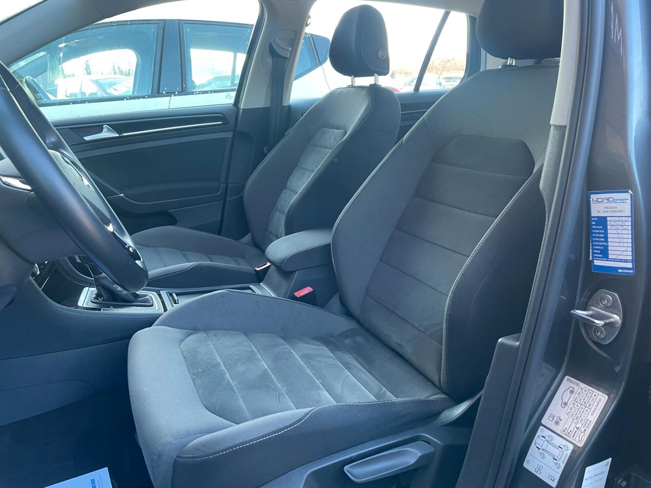 Volkswagen Golf 2.0 TDI DSG 5p. Executive BMT IVA ESPOSTA