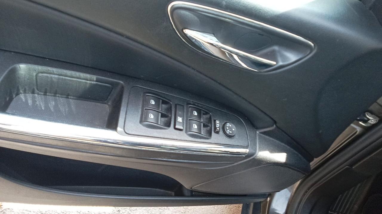 Lancia Delta 1.6 MJT DPF Gold
